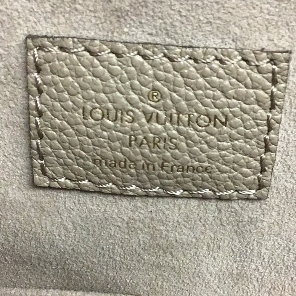 - LOUIS VUITTON MAIDA HOBO IN TOURTERELLE GRAY - Picture 5 of 16